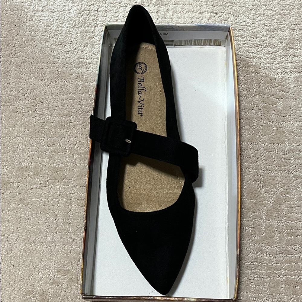 Bella Vita Women's Black Mary Jane Flats